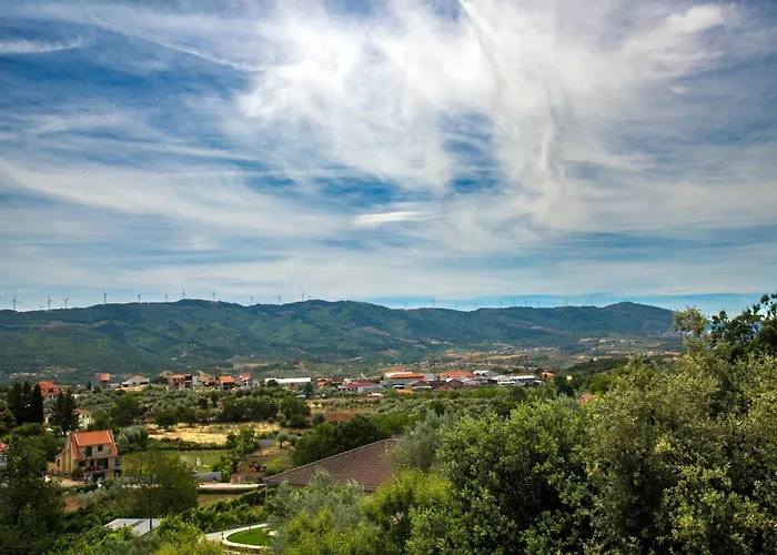 Recanto Transmontano * 라세도데카발라이로스